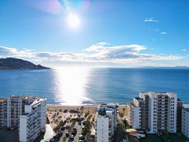 Foto ee0ace16-0349-4d90-b2aa-c83fffd47d47. Pis amb calefacció aparcament a Santa Margarida Roses