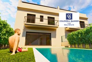 Casa adossada  N/a. Casa con garaje y piscina en el pueblo de vilabertran, cerca de