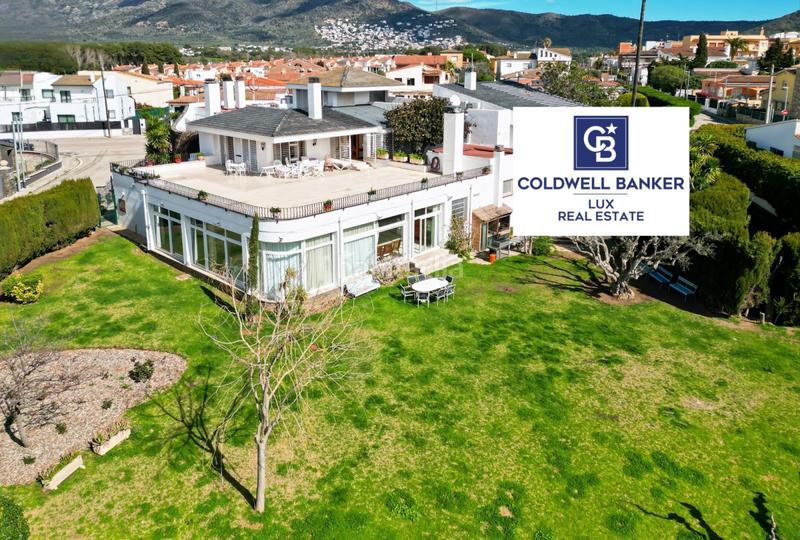 Foto 598ff2bb-1de9-4fde-8e8f-f809db682c30. Casa con riscaldamento parcheggio piscina in Nord Roses