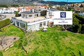 Casa  N/a. Villa de 975 m en una tranquila zona residencial de roses, cerca