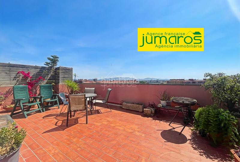 Foto 0f20861d-95a4-40dd-9e2f-fa5d0cd2ca4d. Piso ático situado , en la última planta del edificio con una gran terraza y vistas panorámicas al alt empordà.dispone de tr en Figueres