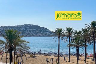 Appartement  N/a. Apartamento de 66m2 completamente renovado con vista al mar y a