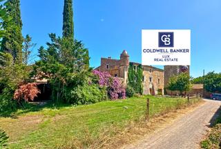 Casa  N/a. Masía del siglo xvi ubicada en lescala, en la costa brava, con 8