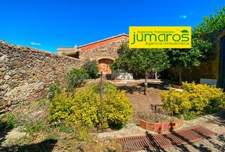 Casa  N/a. Casa en venta en el pueblo de vilajuïga, con una distribución fu