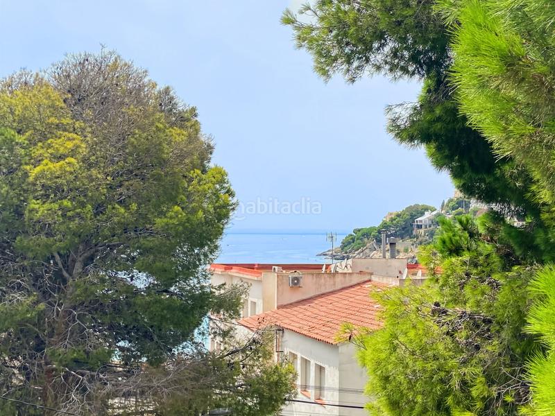 Foto 181116f8-e821-47a7-a964-b1cd58edef58. Casa a 50 metros de la playa de canyelles, oportunidad de comprar una casa con 5 plazas de aparcamiento privadas, amplio garaje y espac en Roses