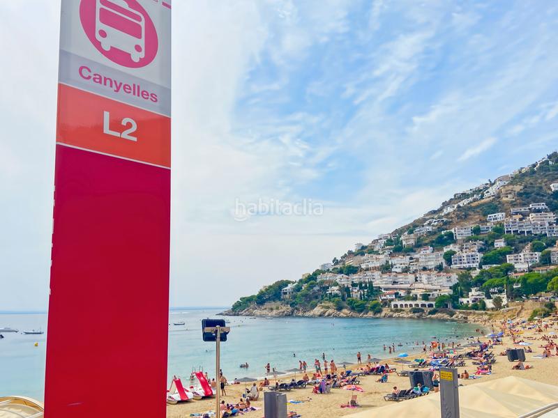 Foto a9d0c893-fa29-455e-8650-4e86695f0154. Casa a 50 metros de la playa de canyelles, oportunidad de comprar una casa con 5 plazas de aparcamiento privadas, amplio garaje y espac en Roses