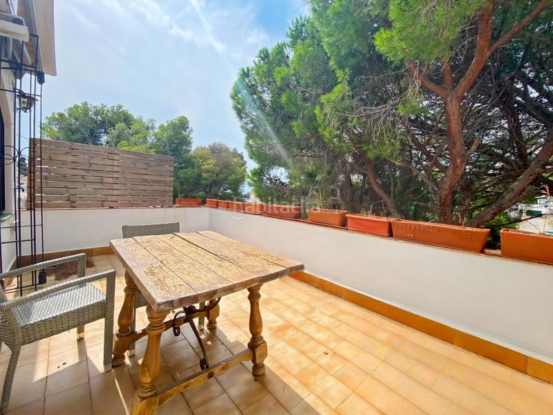 Foto b6bd55ab-51fb-464e-8b71-cd6f032a719f. Casa a 50 metros de la playa de canyelles, oportunidad de comprar una casa con 5 plazas de aparcamiento privadas, amplio garaje y espac en Roses