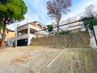 Maison  N/a. A 50 metros de la playa de canyelles, oportunidad de comprar una