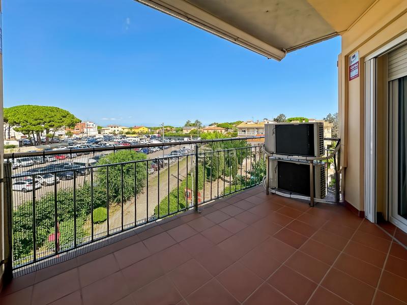 Foto 0f4e53a9-7317-4c3d-b22d-077a66a9a16f. Dúplex amb calefacció a Eixample Residencial Escala (L´)