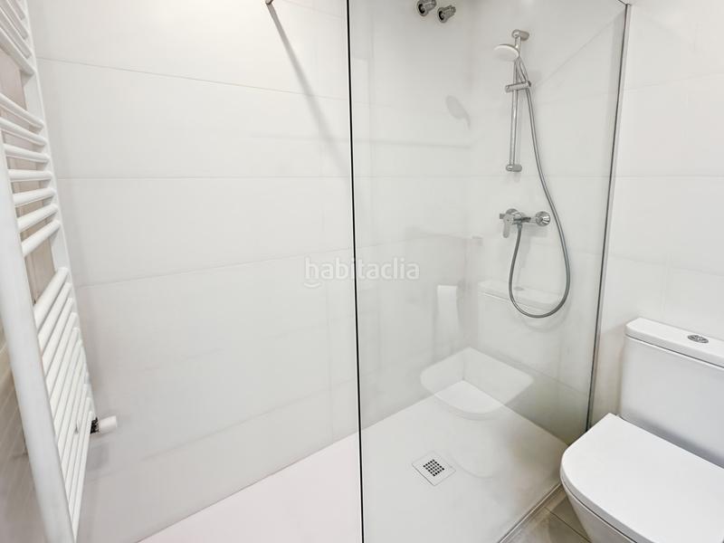 Foto 6fe310a7-6575-431c-8208-d038e5844317. Dúplex amb calefacció a Eixample Residencial Escala (L´)