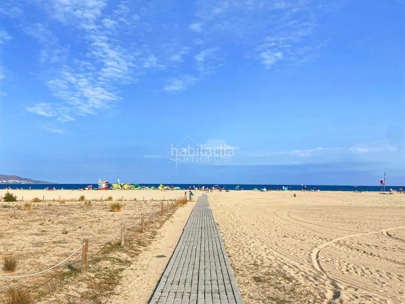 Foto ae51b03d-5bef-4de7-9d19-f18cad3fa621. Planta baja apartamento en venta a solo 400 metros de la playa y situado en planta baja.consta de un dormitorio, un cuarto de en Empuriabrava