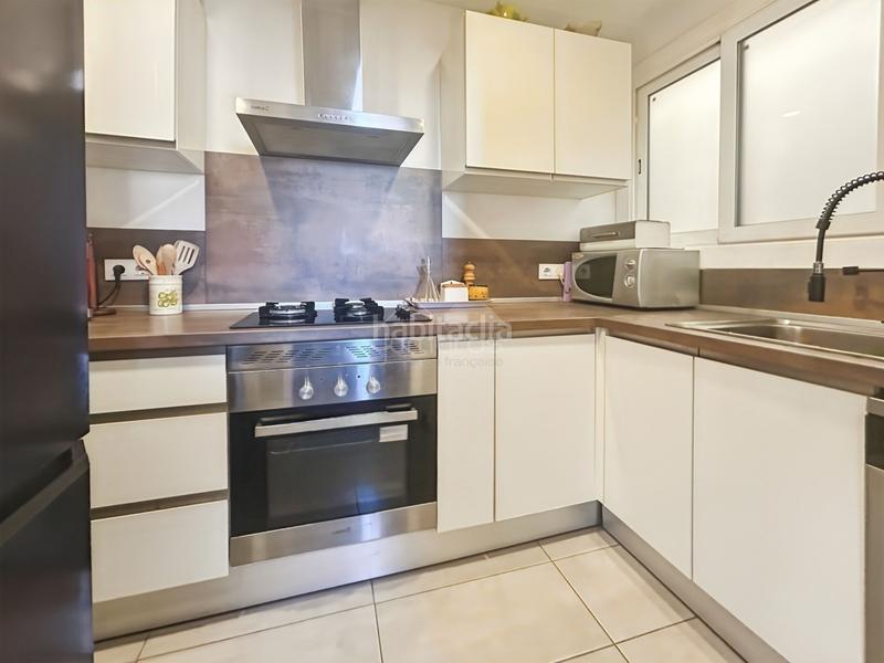 Foto d5731c7f-a4b2-4743-8640-4f101f3101a5. Pis amb calefacció a Centre Roses