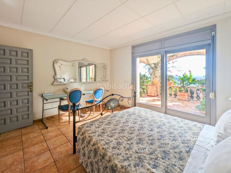 Foto c46056af-5a2d-41a6-aef8-28d3a50e45db. Casa amb calefacció aparcament piscina a Pau