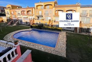 Casa adossada  N/a. Bonita casa en venta a menos de 50 metros de la playa en empuria