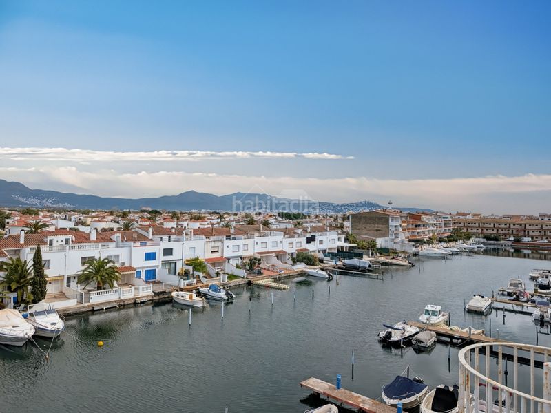 Foto c71e0fff-f2af-4555-9404-5c7dfb421628. Dúplex amb calefacció a Port Banyuls - Port Alegre - Port Empordà Empuriabrava