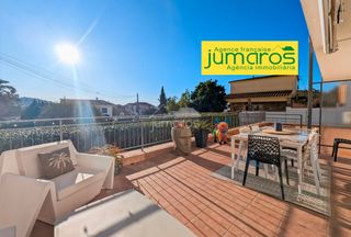 Rez-de-chauss�e  N/a. Apartamento en planta baja, totalmente renovado, con una bonita