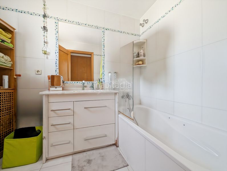 Foto 11b7341e-9b7b-439a-8c7c-9824b4f0904c. Casa mandato en exclusivacasa independiente a cuatro vientos, en muy buen estado, construida en 2006, con mucho potencial y situada en en Pau