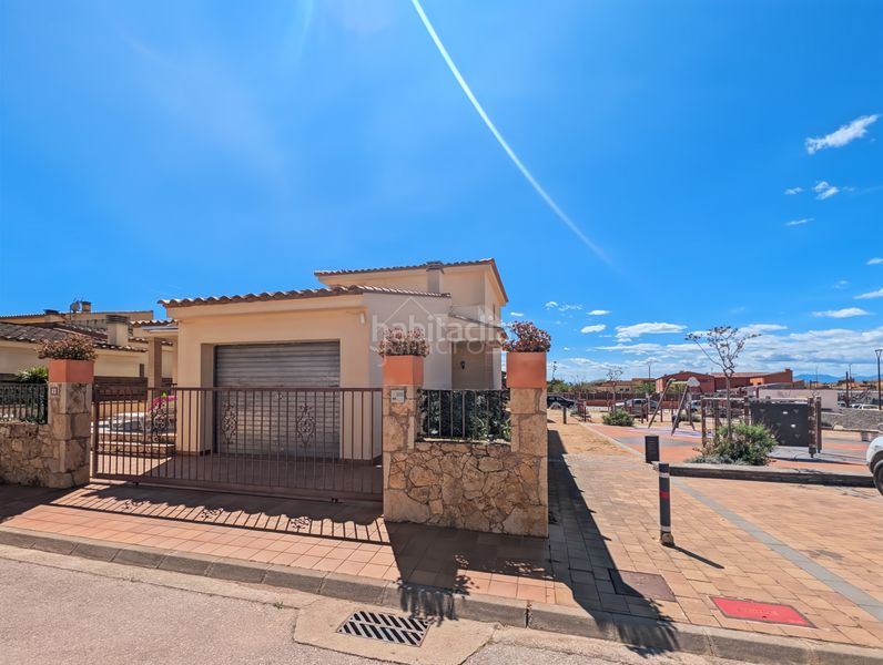 Foto 2a320c11-a5bc-4af0-a212-14b4a521d2f0. Casa mandato en exclusivacasa independiente a cuatro vientos, en muy buen estado, construida en 2006, con mucho potencial y situada en en Pau