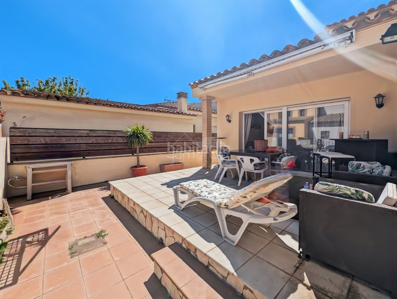 Foto aac51b8a-a249-4f1f-a323-1e0c989481eb. Casa mandato en exclusivacasa independiente a cuatro vientos, en muy buen estado, construida en 2006, con mucho potencial y situada en en Pau