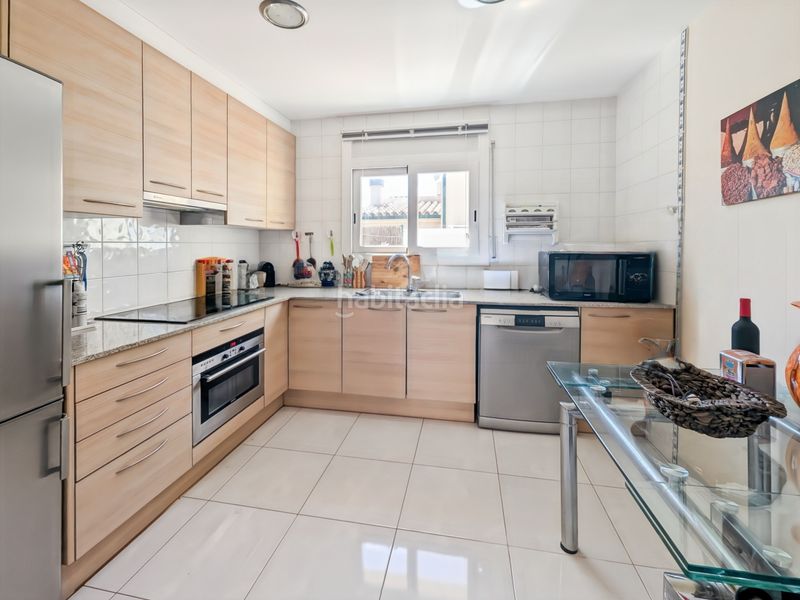 Foto e452cf97-91d2-4ad7-8849-af41361d8ab1. Casa mandato en exclusivacasa independiente a cuatro vientos, en muy buen estado, construida en 2006, con mucho potencial y situada en en Pau