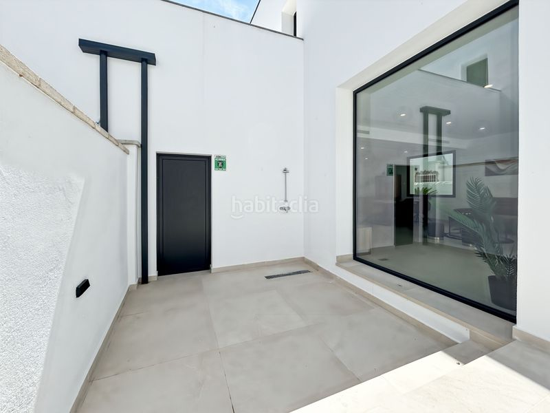 Foto b69da91e-6df9-4d9d-b0c8-6a767ce67a7d. Casa adossada amb calefacció aparcament piscina a Empuriabrava