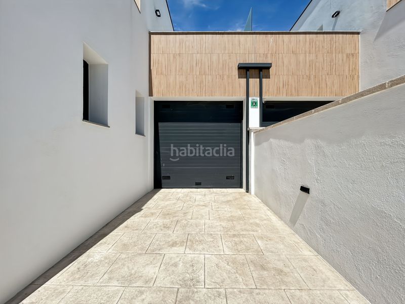 Foto b6a42962-edc6-4558-aa49-1f28a52bc2c2. Casa adossada amb calefacció aparcament piscina a Empuriabrava