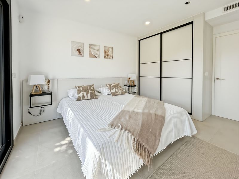 Foto c411f035-b64a-4401-bf71-319ca0825689. Casa adossada amb calefacció aparcament piscina a Empuriabrava