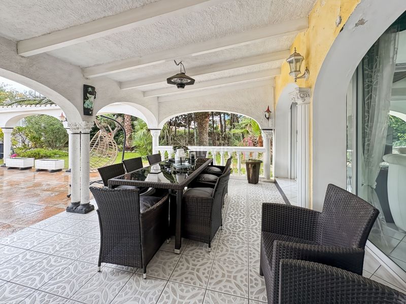 Foto aae19e04-e24a-4e92-8a1d-edd9d471d330. Casa amb calefacció aparcament piscina a Carmençó Empuriabrava