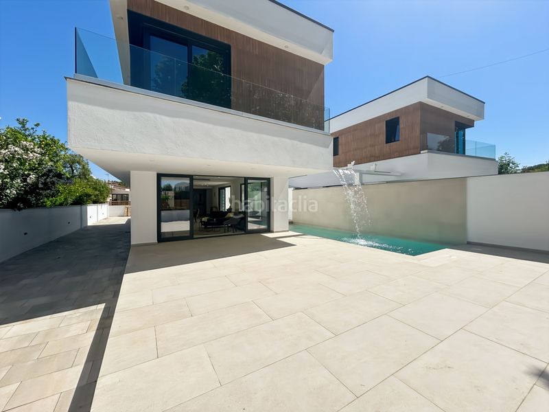 Foto 11e406da-4e78-4388-97b8-7fa018404928. Casa amb calefacció aparcament piscina a Requesens Empuriabrava