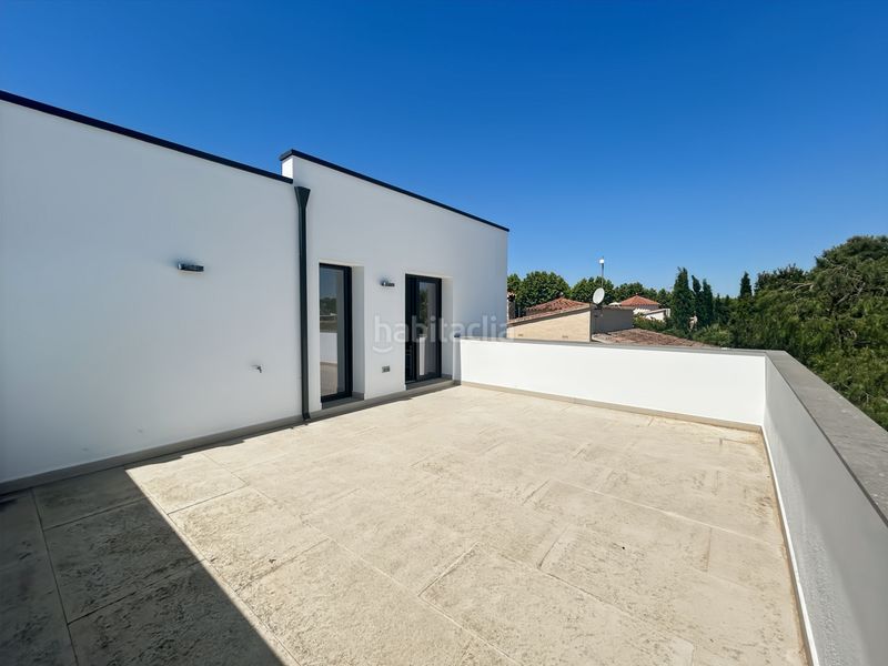 Foto 31849d0f-fe03-4382-a51d-3de4a5e6771b. Casa amb calefacció aparcament piscina a Requesens Empuriabrava