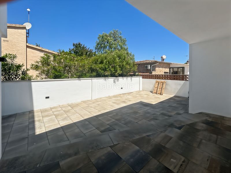 Foto a8671443-c808-47dc-9c51-800f27669d02. Casa amb calefacció aparcament piscina a Requesens Empuriabrava