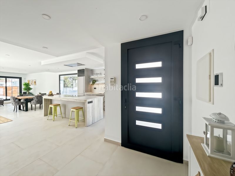 Foto b5308189-a332-415f-861a-36c523bd2ae8. Casa amb calefacció aparcament piscina a Requesens Empuriabrava