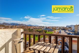 Flat  N/a. Apartamento en la �ltima planta, sin vecinos enfrente, en la zon