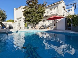 Casa  N/a. Casa multifuncional ubicada en una zona tranquila y bien valorad