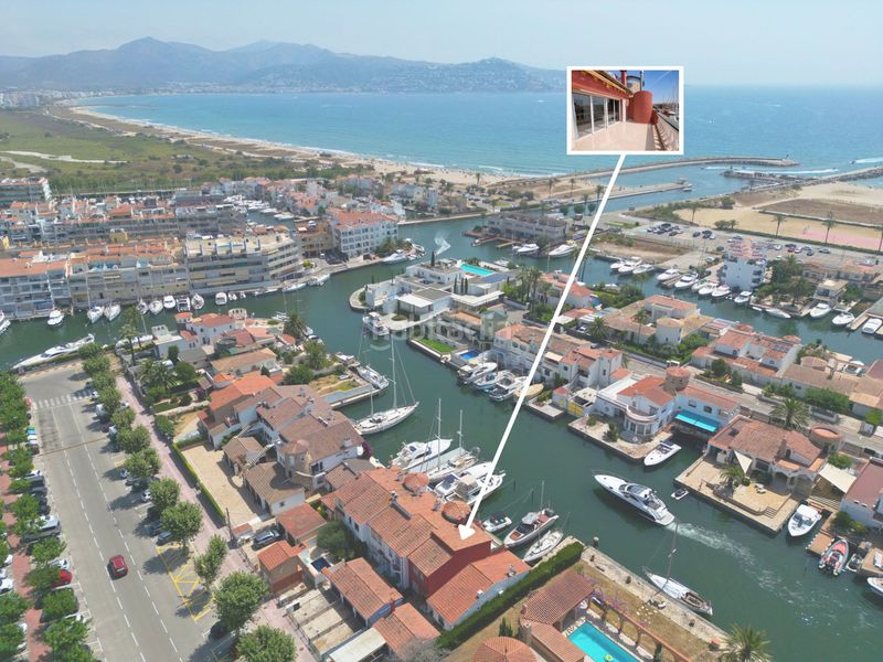 Foto 70b3df28-a832-43b0-a171-e426318dc7d4. Casa a schiera con riscaldamento parcheggio in Salins - Cavall de Mar Empuriabrava