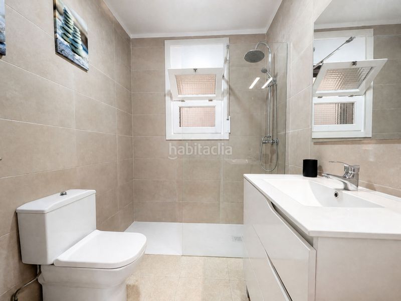 Foto e2a941b9-0ec3-492f-aca7-a4413fde79df. Casa amb calefacció aparcament piscina a Requesens Empuriabrava
