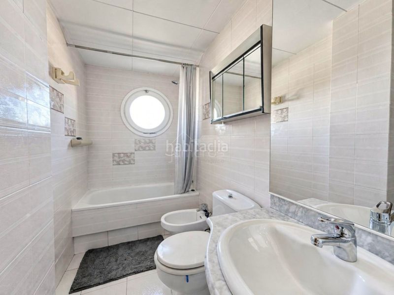 Foto fa24ab38-acfd-4ffe-9885-8c480d6ddbfa. Flat with heating parking in Port Banyuls - Port Alegre - Port Empordà Empuriabrava