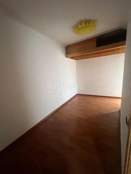 Foto 5fb254d2-61c4-4e47-87e0-715c4f9a96ee. Piso centro, 3 habitaciones antes 4 , todo exterior en Ripollet