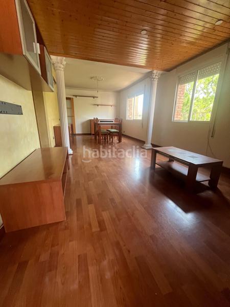 Foto dd654357-04a7-4233-83c7-4e4da7473482. Piso centro, 3 habitaciones antes 4 , todo exterior en Ripollet