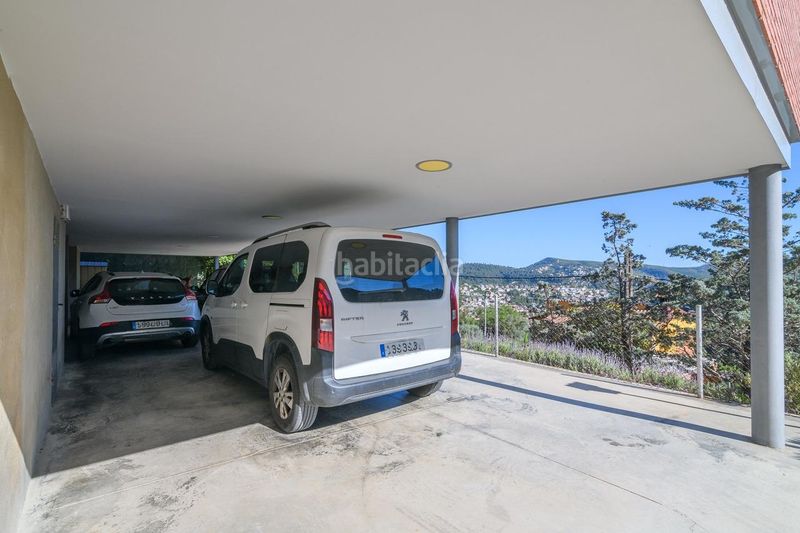 Foto 85d54a70-93e9-4523-abd4-05c650fa193c. Casa amb aparcament a Vallirana