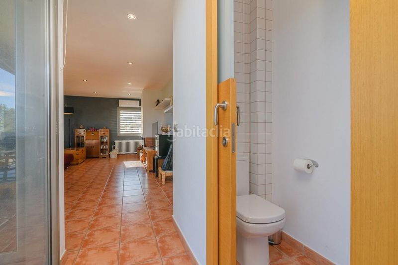 Foto e1a40d4a-b383-4f2e-8f82-d5983062db7c. Casa amb aparcament a Vallirana