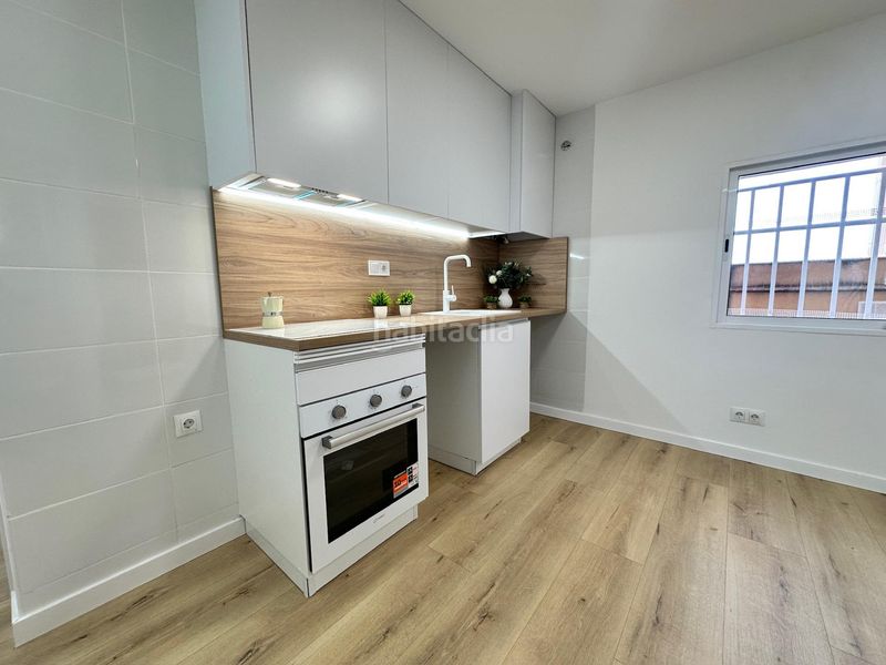 Foto ea31b55b-8ad4-444e-ada2-9db14e970b0e. Apartament a Carmel Barcelona