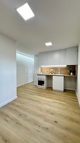 Foto f61bd05d-8d4b-43de-9fe5-7577430b3ffc. Apartament a Carmel Barcelona