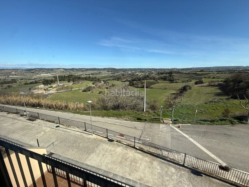 Foto 10dff45f-842f-4352-b1b4-de6c3815c5f8. Casa adossada amb xemeneia calefacció aparcament a Ribera d´Ondara