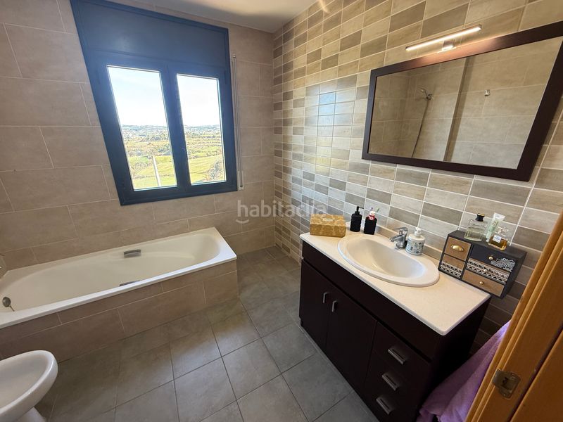 Foto 7232507f-f7d3-4191-a9ec-a41696c8f5e0. Casa adossada amb xemeneia calefacció aparcament a Ribera d´Ondara