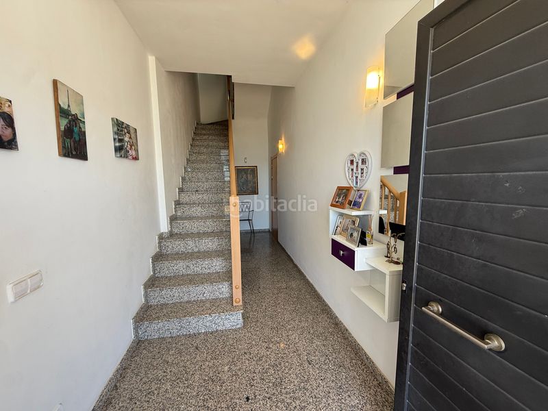 Foto 89c8058e-40ab-46f5-823d-299486c2dbc5. Casa adossada amb xemeneia calefacció aparcament a Ribera d´Ondara