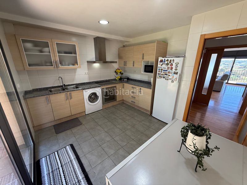 Foto e6188167-19e6-450f-bbf9-1590f9d5d119. Casa adossada amb xemeneia calefacció aparcament a Ribera d´Ondara