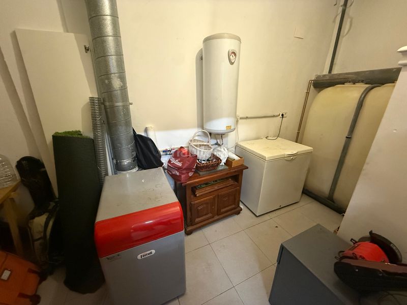 Foto e7636c7b-21bc-4ec2-bd7f-a5969fe6553d. Casa adossada amb xemeneia calefacció aparcament a Ribera d´Ondara