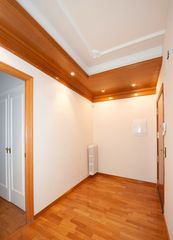 Piso  Avinguda de catalunya. Piso con 3 habitaciones con ascensor