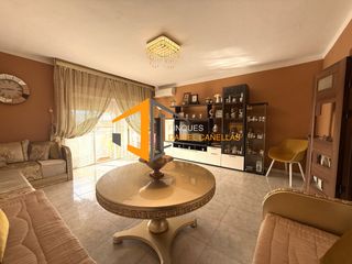 Piso  Carrer d'alfons costafreda. Piso grande en venta | t�rrega